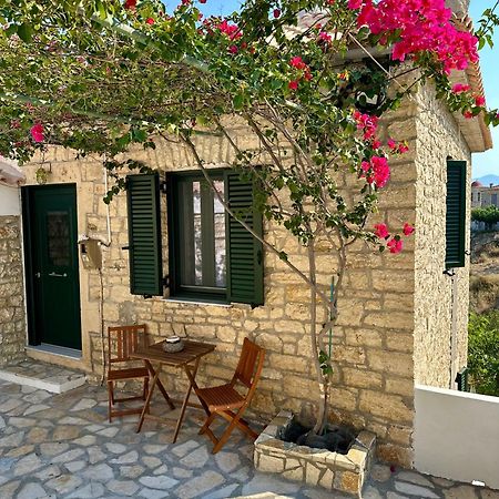 Chrysavgi Stone House Villa Katomerion Exterior foto