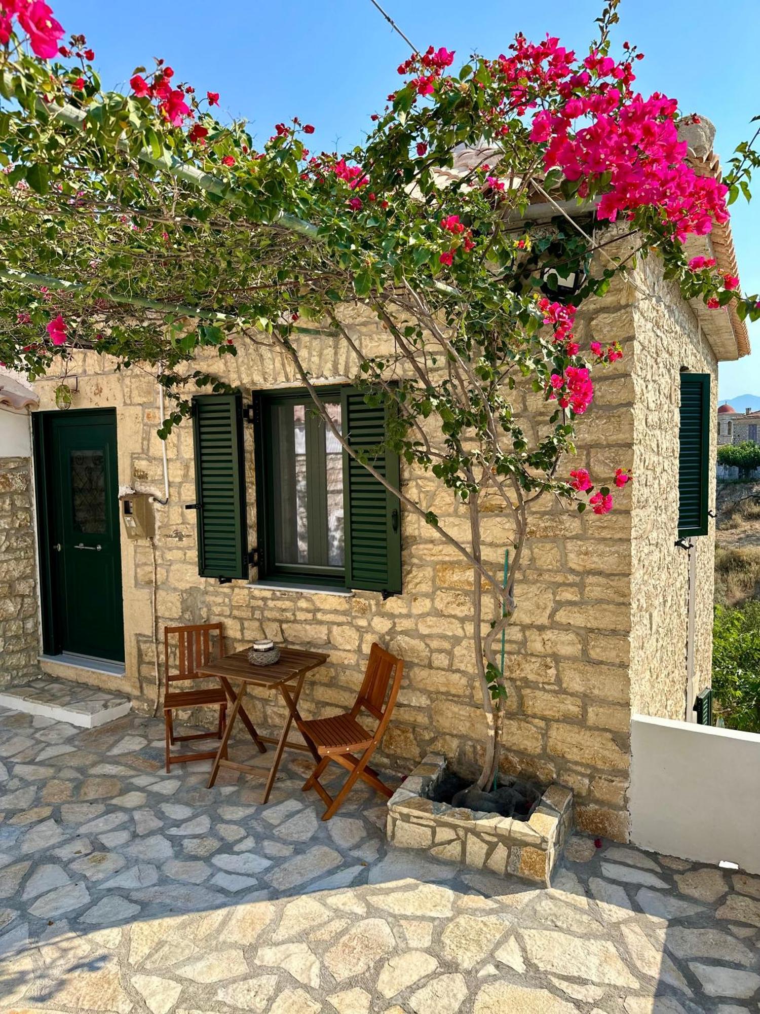 Chrysavgi Stone House Villa Katomerion Exterior foto