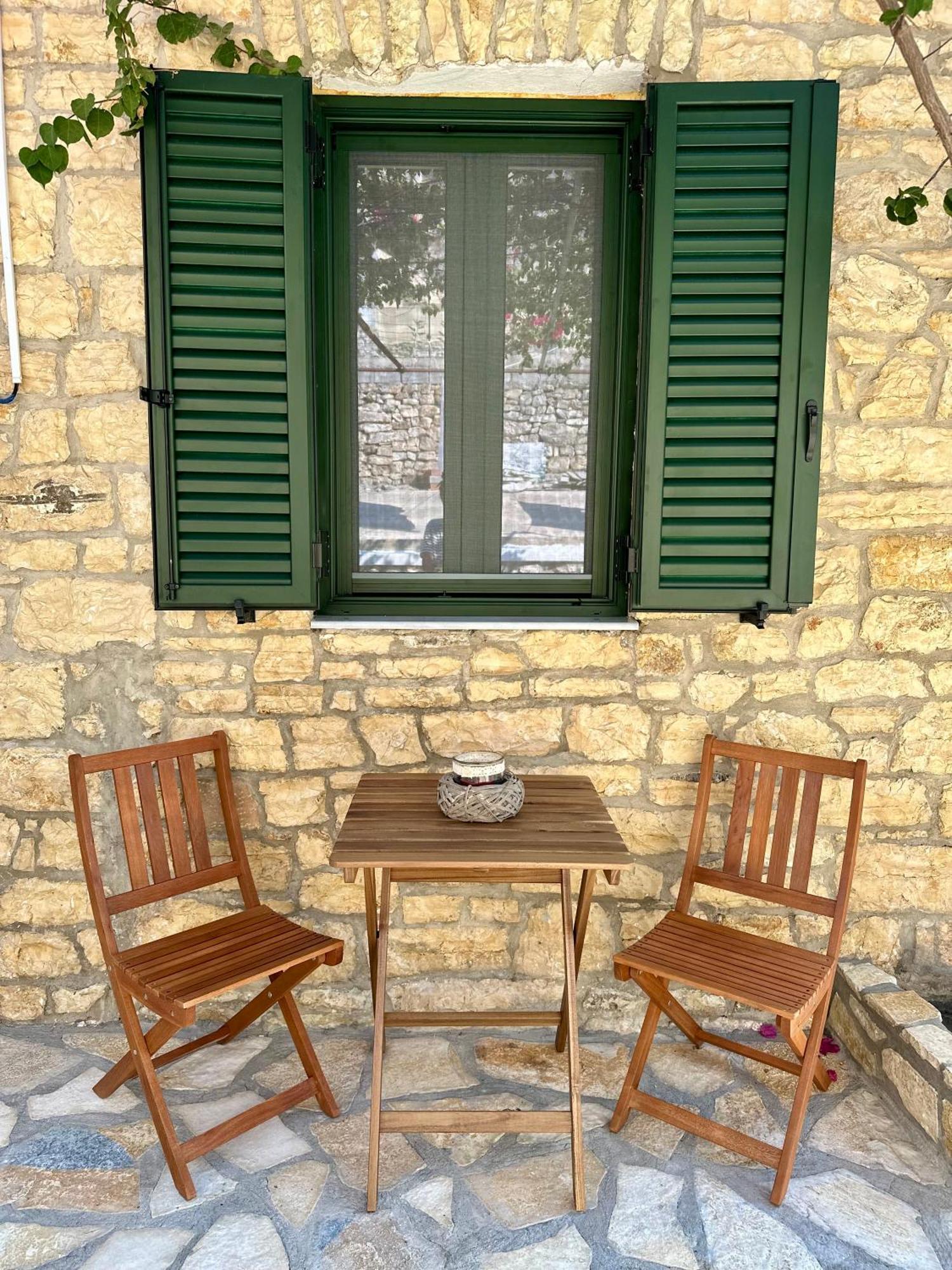 Chrysavgi Stone House Villa Katomerion Exterior foto